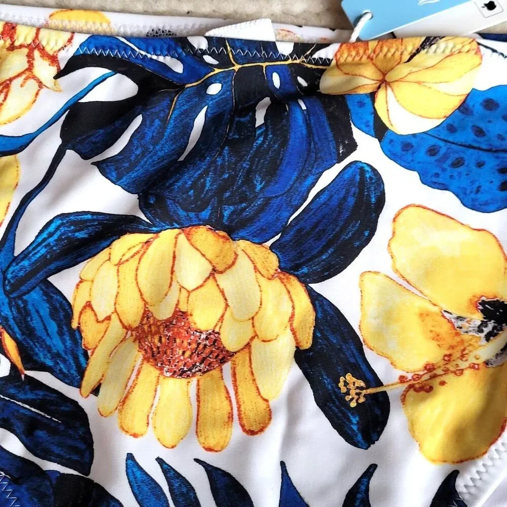 NWT Cupshe Bikini Bottom Floral Hi Cut Size L Swimwear Pool Beach Tropical